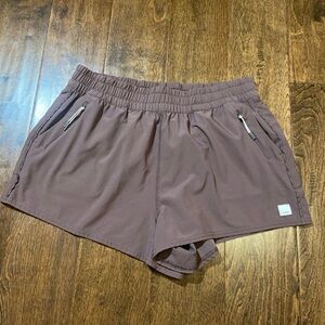 Vuori Women's Dash Short M Terracotta